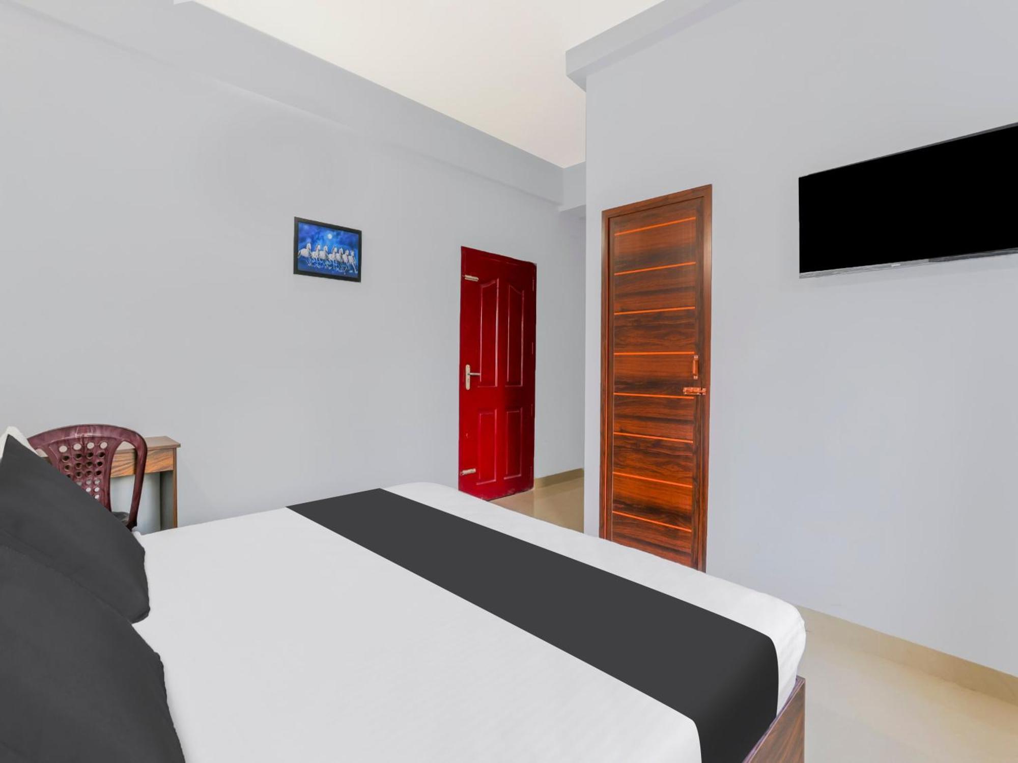 Hotel O Nila Tourist Home Thiruvananthapuram Esterno foto